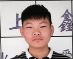 表叔多次聽說鑫佑，好奇的帶他上門了解當場就報名